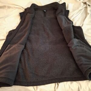 George Men's Black And Gray Fleece Sleeveless Sweater Vest